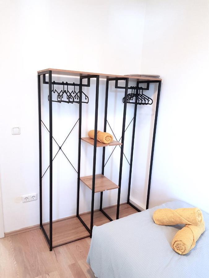 Theox No 3 Fur 5 Personen Mit Balkon Apartamento Duisburgo Exterior foto