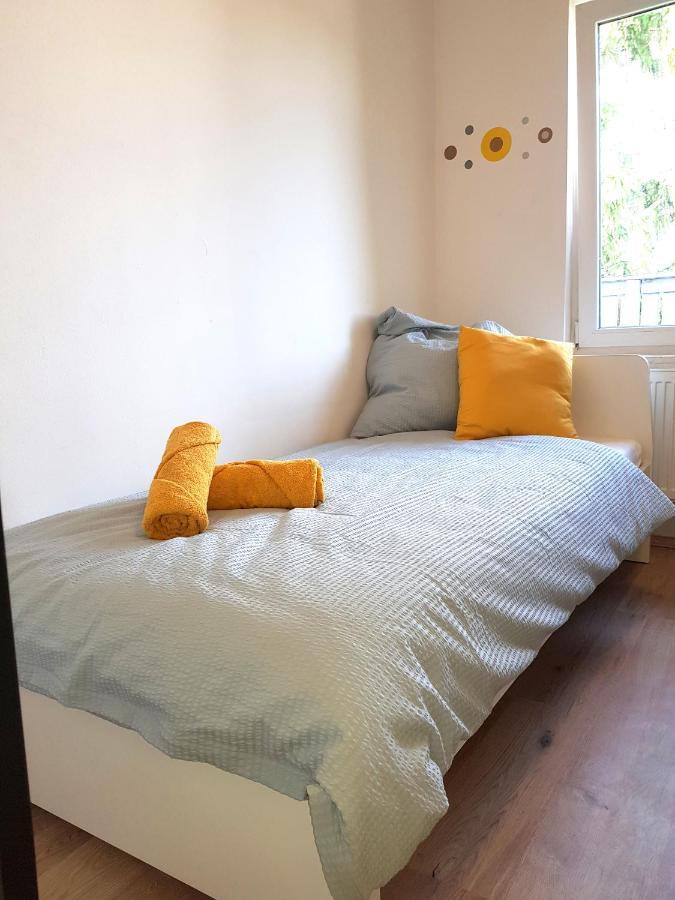 Theox No 3 Fur 5 Personen Mit Balkon Apartamento Duisburgo Exterior foto